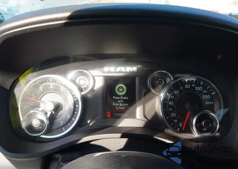 2019 Ram 1500 Big Horn/Lone Star 4X4 5'7 Box z USA, uszkodzony, nr VIN 1C6RRFFG3KN704081